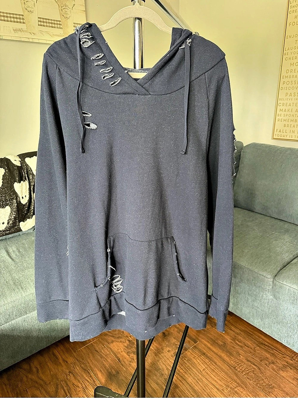 Chelsea DeBoer by Lily & Lottie Distressed Hoodie Gray XXL